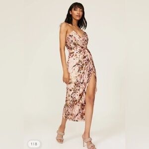 Katie May Come On Home Dress in Pink Botanical, Strapless midi
Size Small
